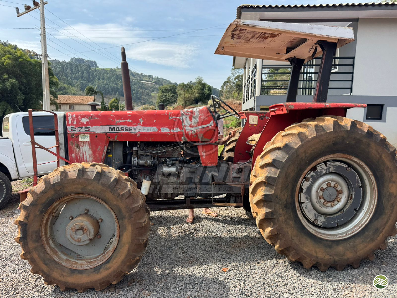 TRATOR MASSEY FERGUSON MF 275 Tração 4x4 Mana Máquinas RIBEIRAO PRETO SÃO PAULO SP